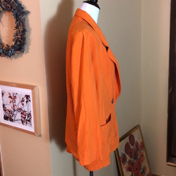VINTAGE’80s Anne Klein II Size Medium 100% Silk Vivid Orange Longline Blazer - Picture 3 of 16